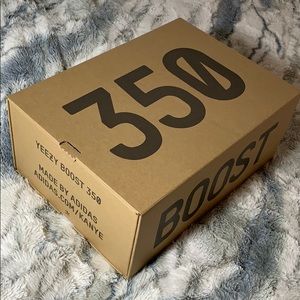 Yeezy 350 v2 “Cream”